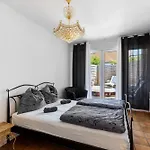 公寓 Balingen Apartment *