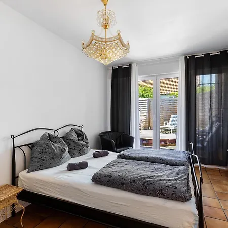 Апартаменты Balingen Apartment *